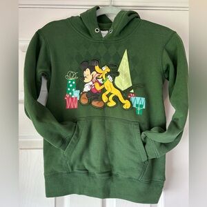 Disney Store Boy Holiday Christmas Sweatshirt Mickey Mouse & Pluto Green Hoodie